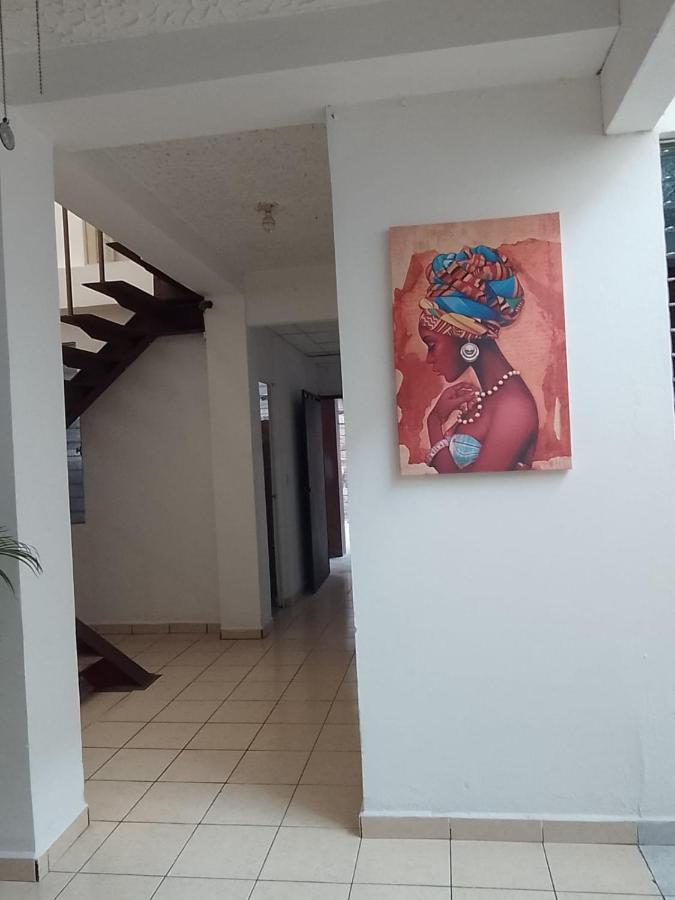 Hostal Los Heroes Antiguo Cuscatlán Esterno foto